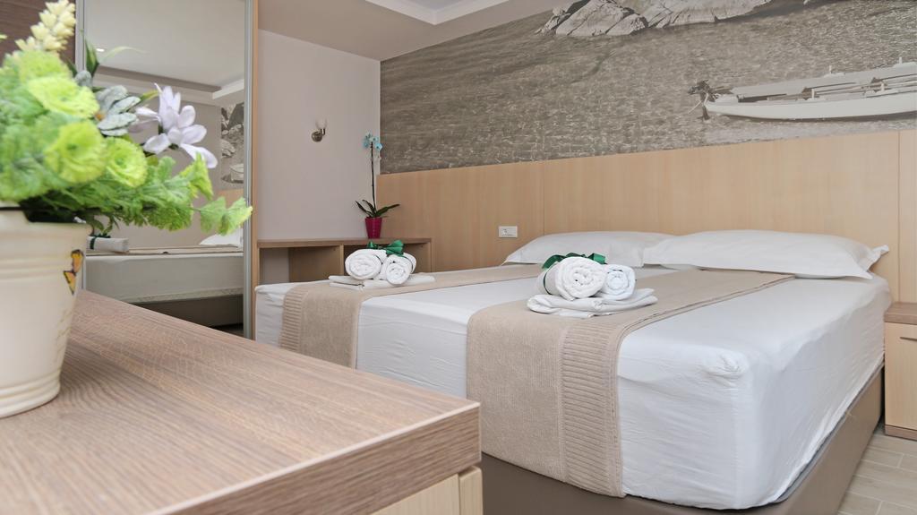 Apartments Hermes Tučepi Zewnętrze zdjęcie